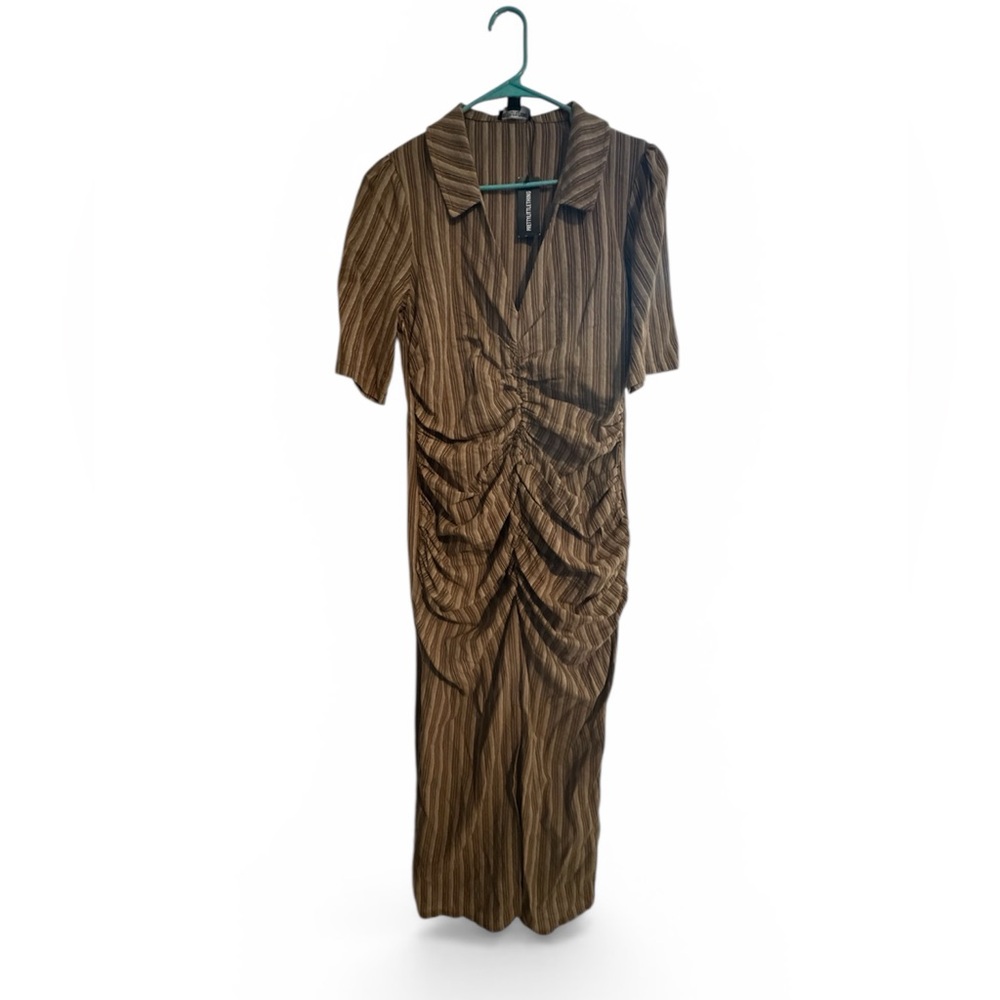PrettyLittleThing Brown Striped Ruched Front Collared Split Front Maxi Dress - Picture 6 of 8